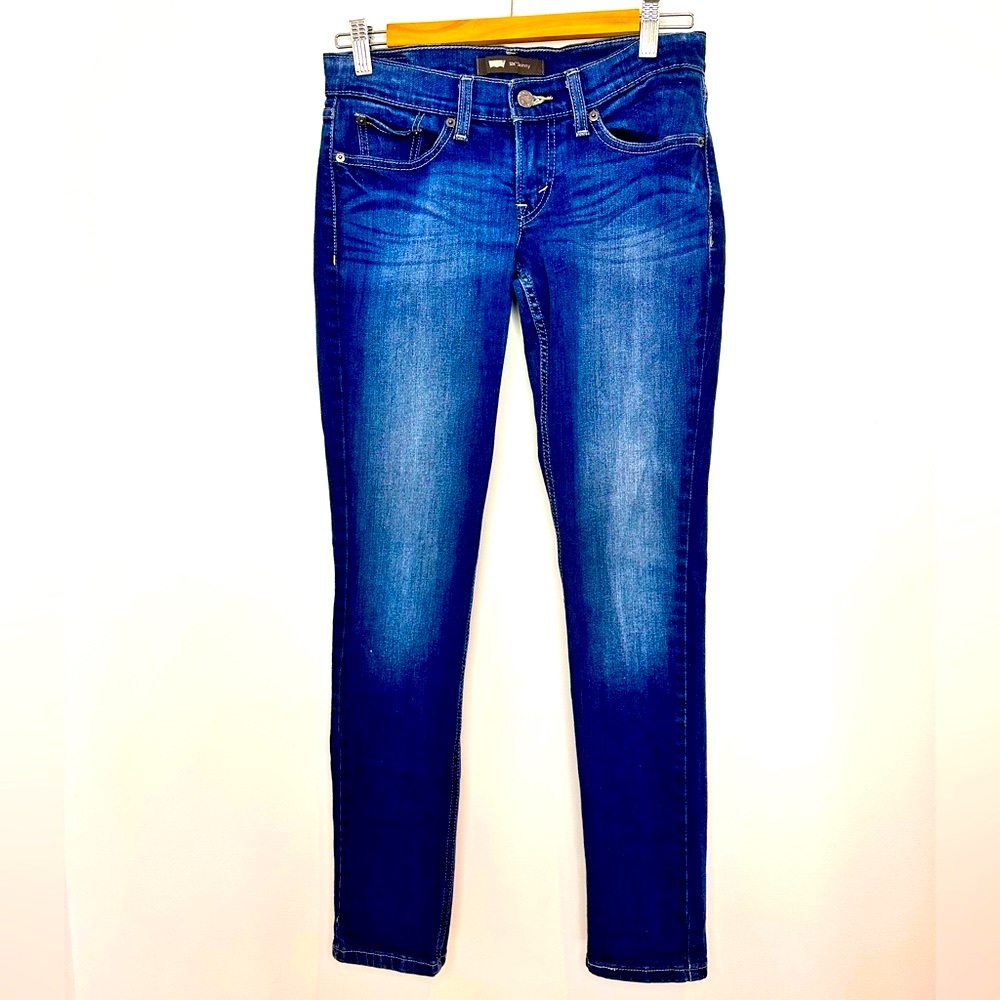524 Skinny Levis Women’s US 3